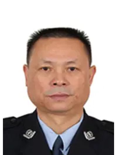 陳小平(江西省撫州市資溪縣公安局黨委委員) 陳小平(江西省撫州市資溪縣公安局黨委委員)