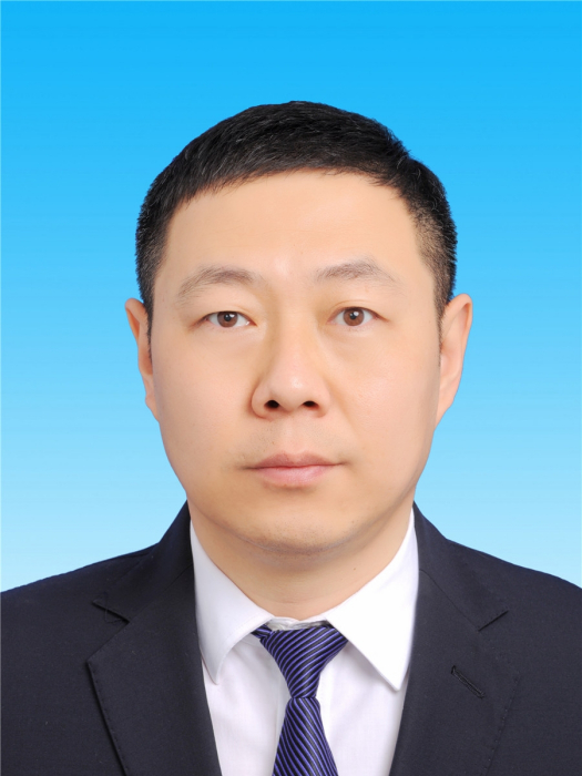 秦崇(科左中旗委常委、政府黨組副書記、副旗長) 秦崇(科左中旗委常委、政府黨組副書記、副旗長)