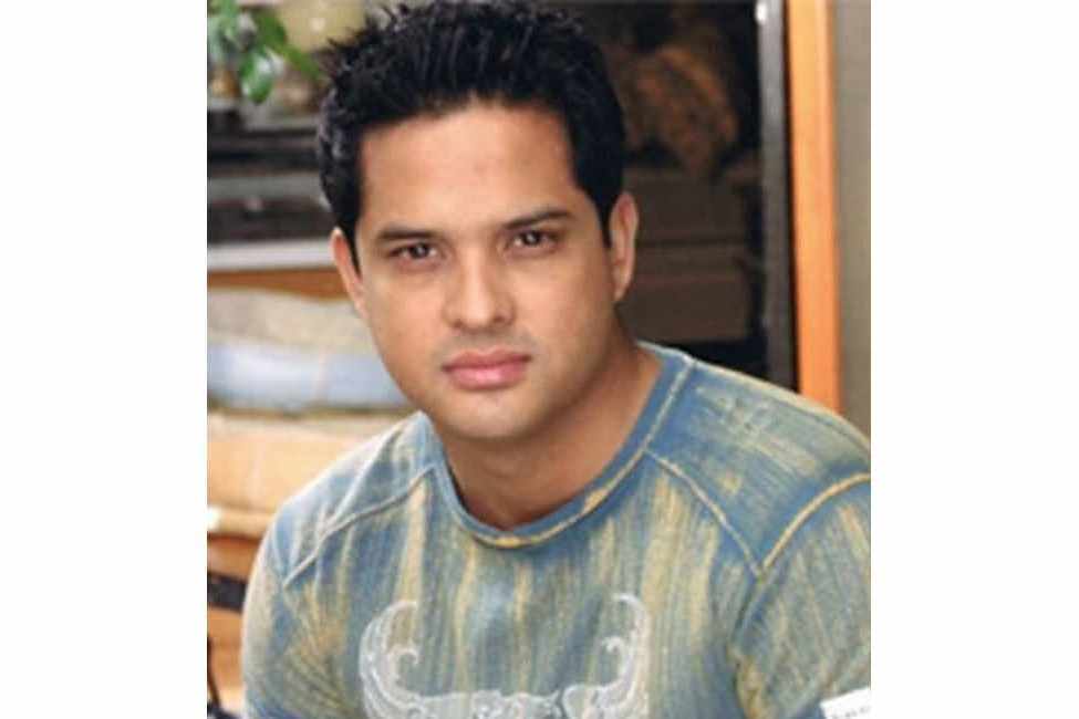 Roger Velasco Roger Velasco