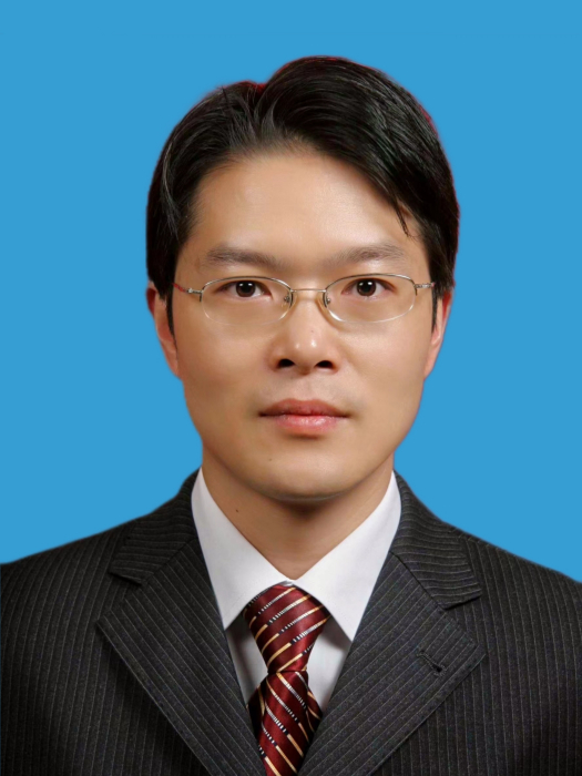 熊峰(湖北省宜昌市五峰土家族自治縣教育局黨組書記、局長) 熊峰(湖北省宜昌市五峰土家族自治縣教育局黨組書記、局長)