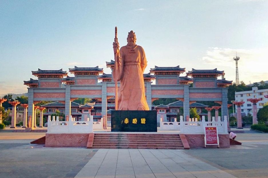 嚴道古城 嚴道古城