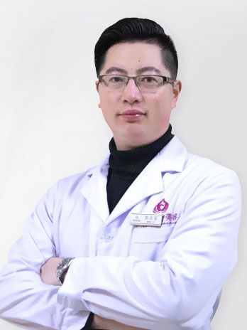 李永軍(臨沂微整美容醫院醫生) 李永軍(臨沂微整美容醫院醫生)