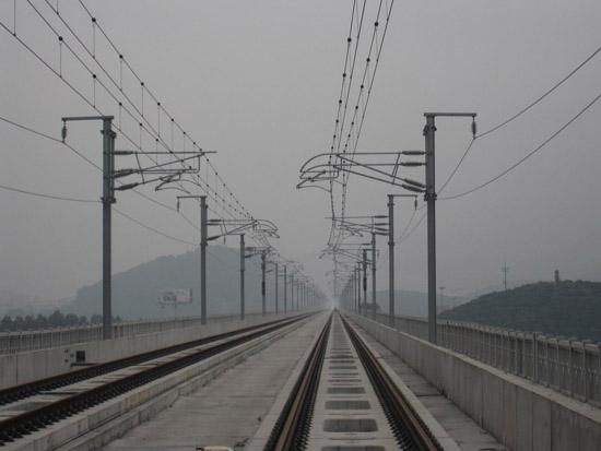 廣深港高速鐵路無砟無縫軌道