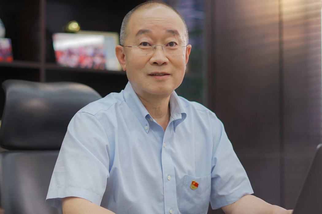 鄭永清(山大地緯董事長、山東省泰山產業領軍人才、山東大學博士生導師) 鄭永清(山大地緯董事長、山東省泰山產業領軍人才、山東大學博士生導師)