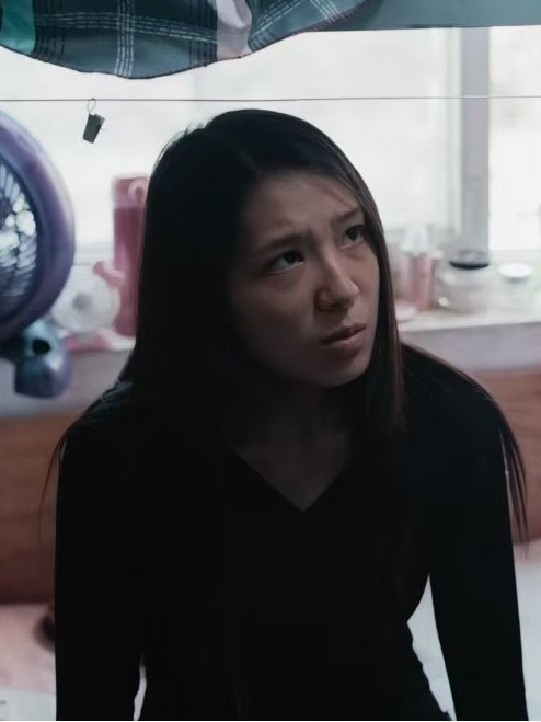 李倩(犯罪懸疑電影《戴假髮的人》中的角色) 李倩(犯罪懸疑電影《戴假髮的人》中的角色)