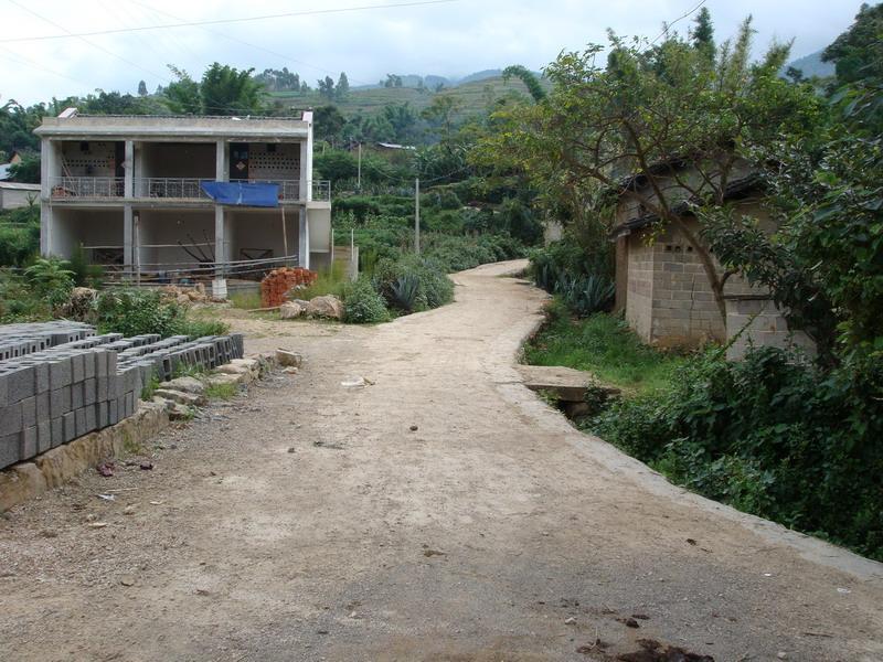 上石頭寨村 上石頭寨村