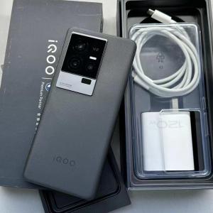 iQOO Neo 11 iQOO Neo 11