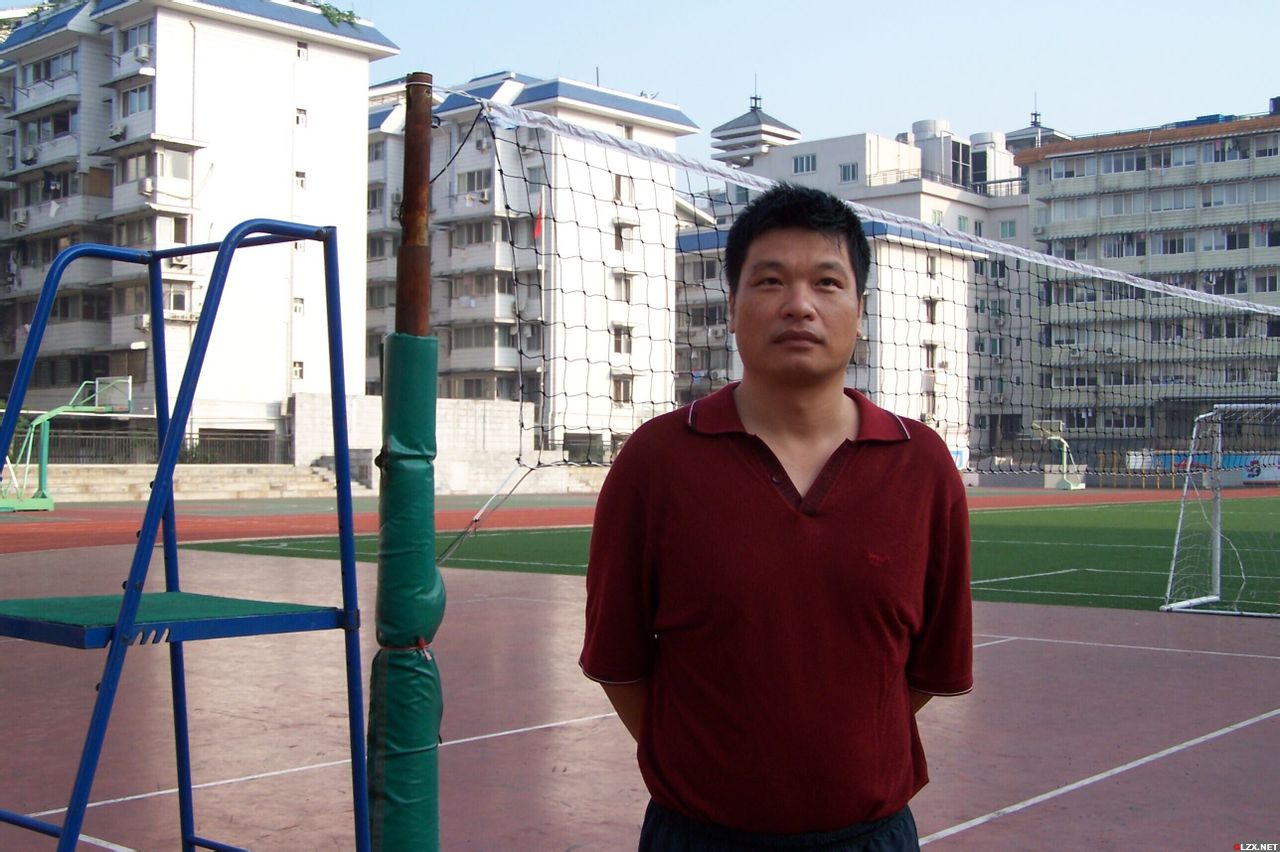 張彌(桂林中學體育高級教師)