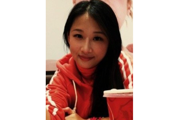 李雪靚 李雪靚