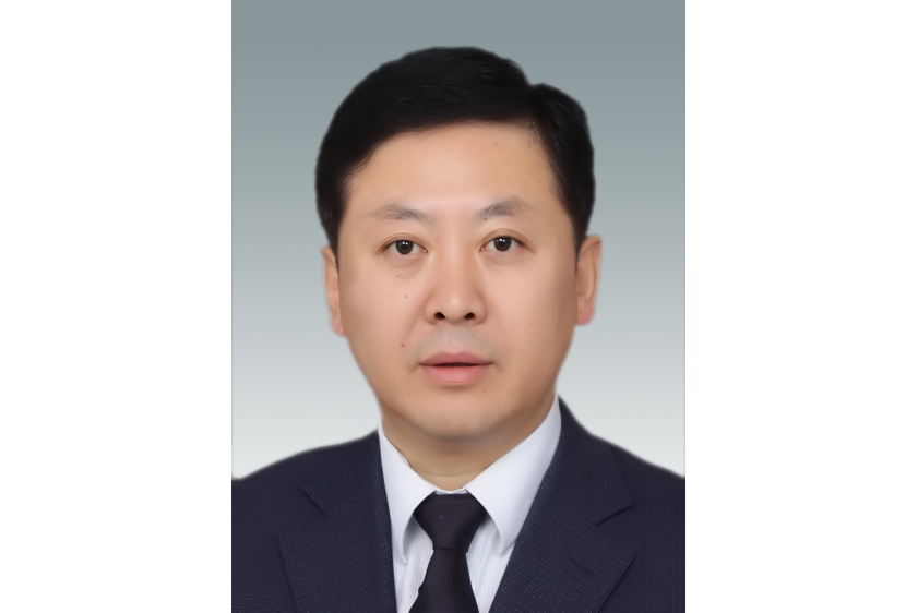 邵海東(威海市教育局黨組成員、副局長) 邵海東(威海市教育局黨組成員、副局長)