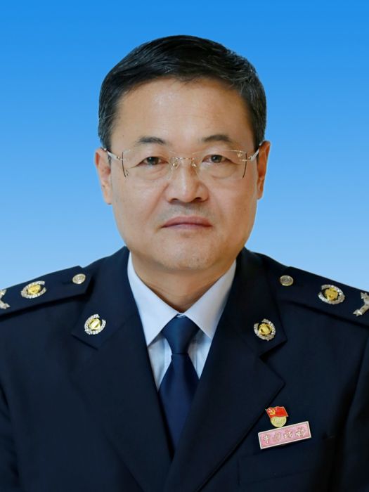 趙峰(國家稅務總局烏海市稅務局黨委書記、局長) 趙峰(國家稅務總局烏海市稅務局黨委書記、局長)