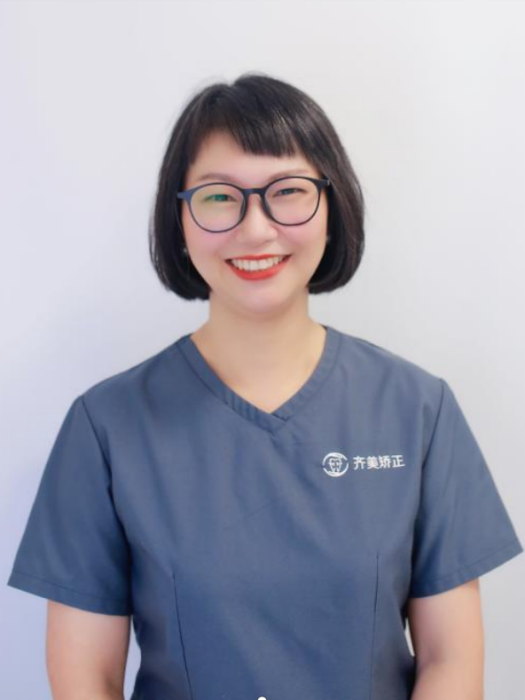 周媛(齊美矯正徐匯店院長) 周媛(齊美矯正徐匯店院長)