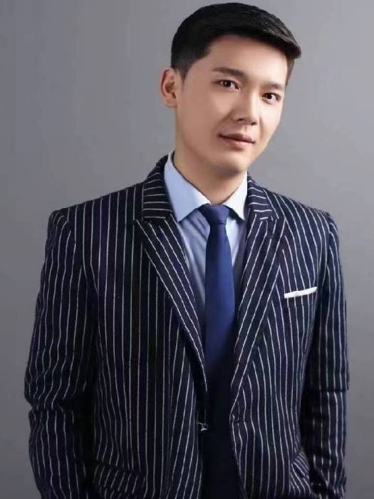 汪潤(育欽教育創始人) 汪潤(育欽教育創始人)