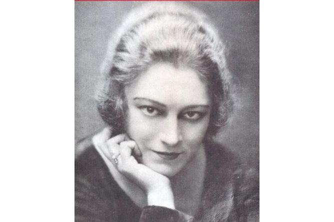 Eve Francis Eve Francis