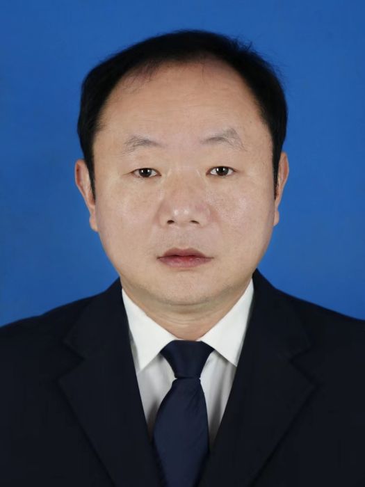 彭超(陝西省西安市周至縣科技和工業信息化局黨委委員、副局長) 彭超(陝西省西安市周至縣科技和工業信息化局黨委委員、副局長)