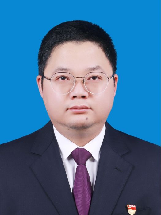 王元鵬(貴州省安順市平壩區委常委、副區長) 王元鵬(貴州省安順市平壩區委常委、副區長)