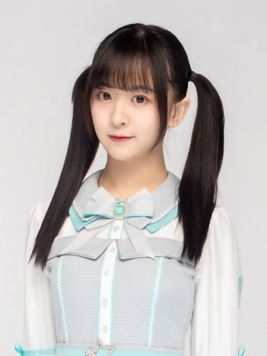 張雅茜(中國女子團體AKB48 Team SH成員) 張雅茜(中國女子團體AKB48 Team SH成員)