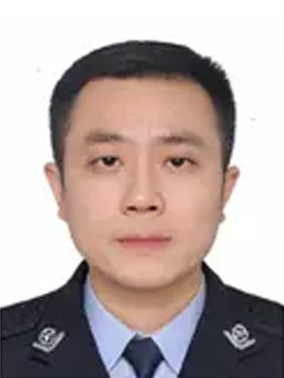 彭威(江西省撫州市南城縣公安局黨委副書記、政委) 彭威(江西省撫州市南城縣公安局黨委副書記、政委)