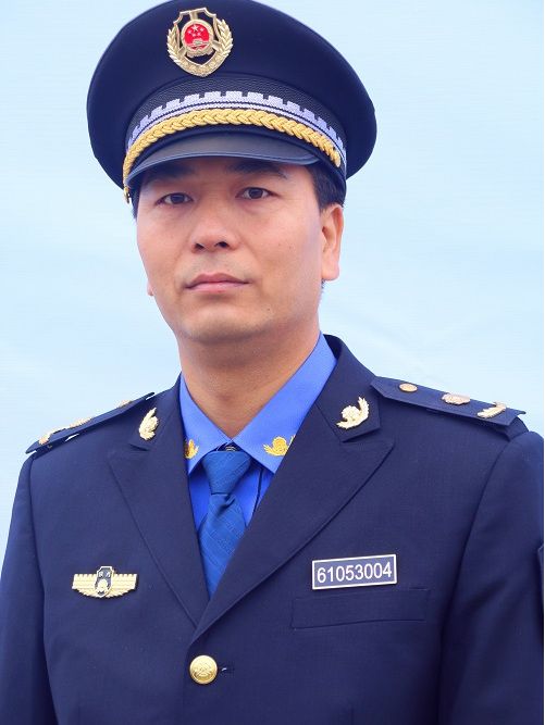 劉軍輝(陝西省鹹陽市乾縣城市管理局副局長) 劉軍輝(陝西省鹹陽市乾縣城市管理局副局長)