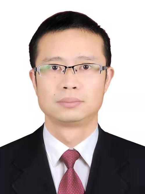熊峰(貴州省六盤水市水城區工業和信息化局黨委書記、局長,四級調研員) 熊峰(貴州省六盤水市水城區工業和信息化局黨委書記、局長,四級調研員)