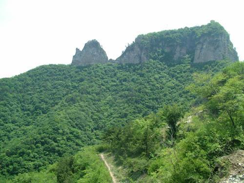 爐峰朝靄 爐峰朝靄