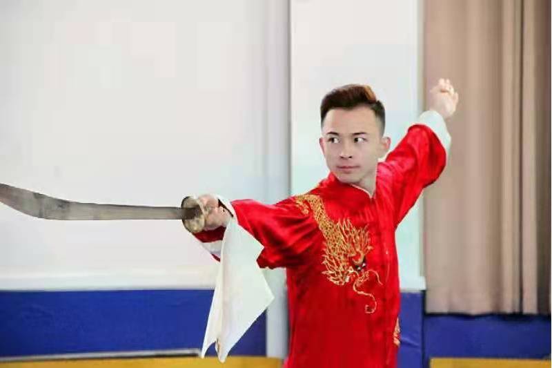 郭靖(國際武術全能冠軍) 郭靖(國際武術全能冠軍)