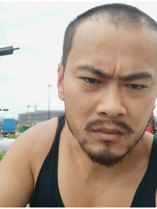 劉群利(中國內地影視男演員)