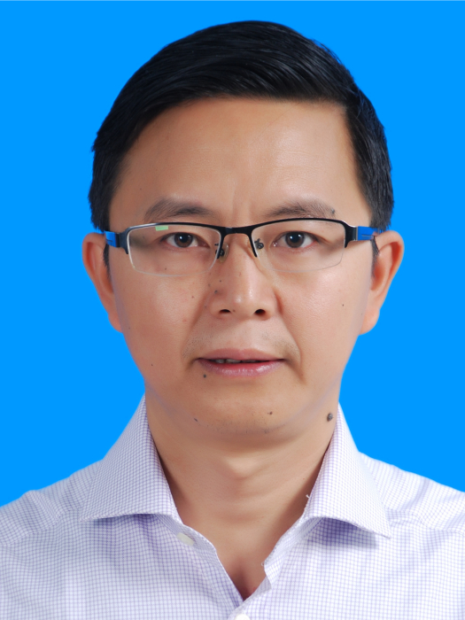郭光恆(攀枝花市委教育工委委員、市教育和體育局黨組成員、總督學) 郭光恆(攀枝花市委教育工委委員、市教育和體育局黨組成員、總督學)