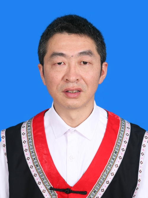 張海明(龍泉市竹垟畲族鄉黨委副書記) 張海明(龍泉市竹垟畲族鄉黨委副書記)