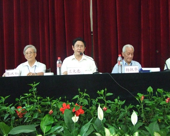 楊撫華在2010西南區醫學生物學學術研討會上
