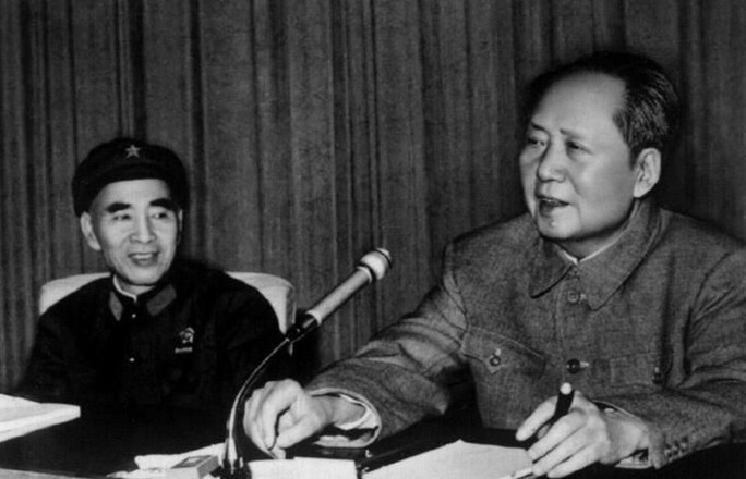 九屆二中全會上的林彪和毛澤東