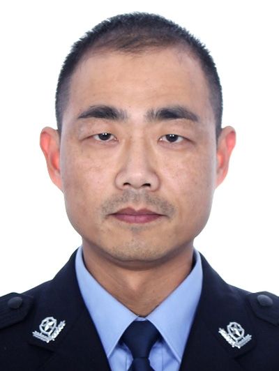 王駿(浙江省麗水市雲和縣公安局黨委委員、看守所所長) 王駿(浙江省麗水市雲和縣公安局黨委委員、看守所所長)