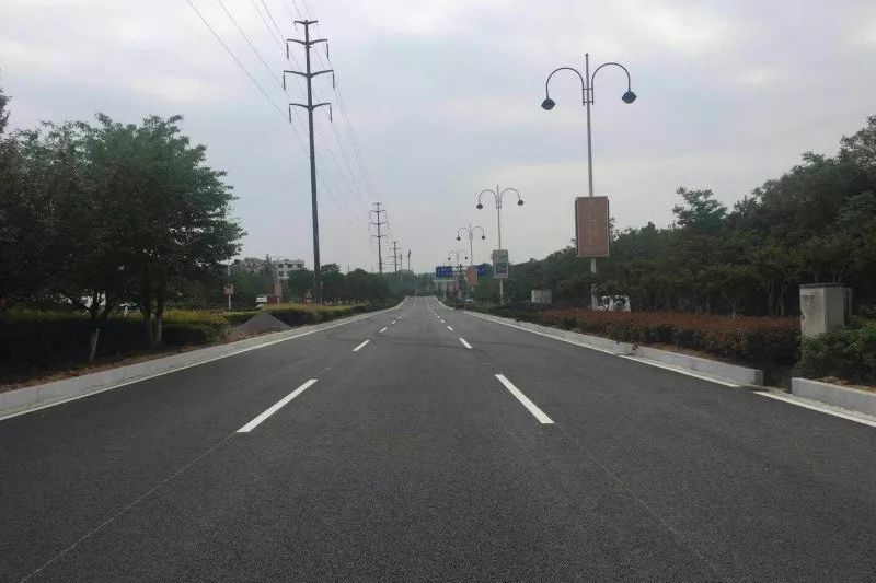 環城南路(中國浙江省金華市東陽市橫店鎮的境內道路) 環城南路(中國浙江省金華市東陽市橫店鎮的境內道路)