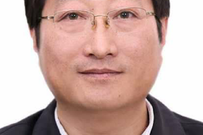 王嘉斌(安丘市城頂山生態林場黨組書記、主任) 王嘉斌(安丘市城頂山生態林場黨組書記、主任)