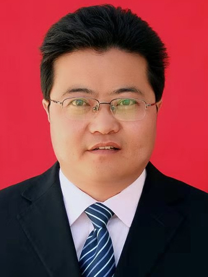 王林平(甘肅省甘南藏族自治州夏河縣委常委、縣人民政府副縣長) 王林平(甘肅省甘南藏族自治州夏河縣委常委、縣人民政府副縣長)