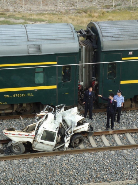 9.21青藏鐵路汽車與火車相撞事故