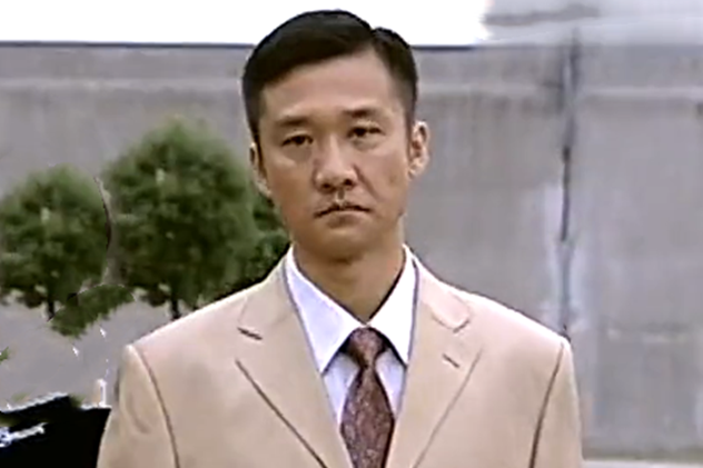 仲華(黃志忠飾演的國民黨情報機關臥底) 仲華(黃志忠飾演的國民黨情報機關臥底)
