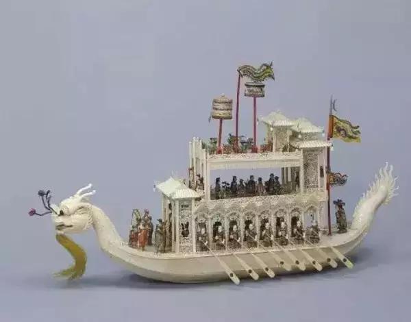 清象牙鏤雕群仙祝壽圖龍船
