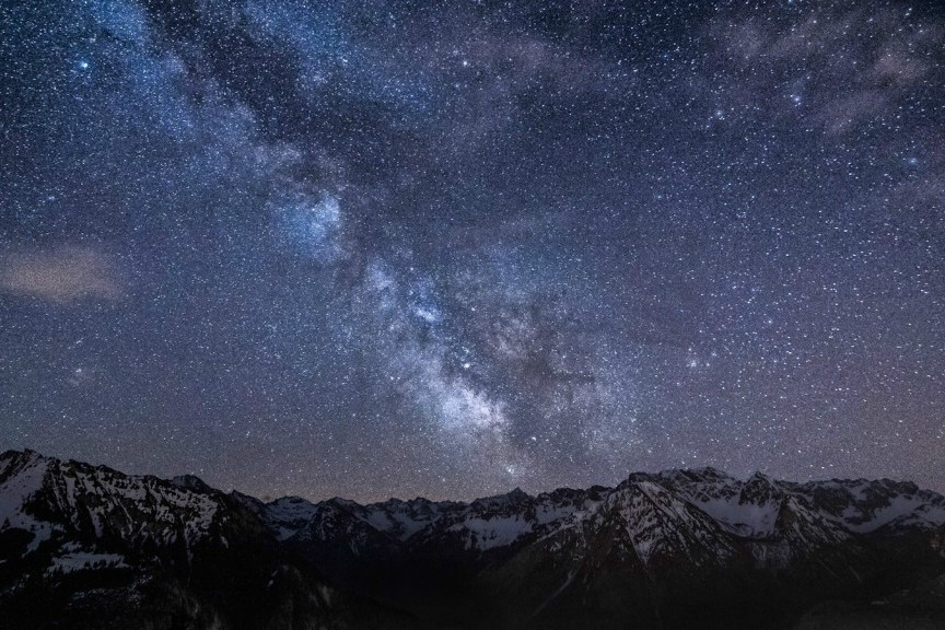 游越星空 游越星空