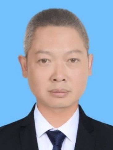 楊印(四川省華鎣市水務局農村供水管理總站站長) 楊印(四川省華鎣市水務局農村供水管理總站站長)