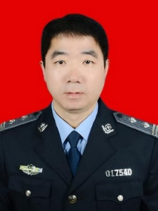 湯華清(中國人民警察大學救援指揮學院消防指揮教研室副教授,副主任) 湯華清(中國人民警察大學救援指揮學院消防指揮教研室副教授,副主任)