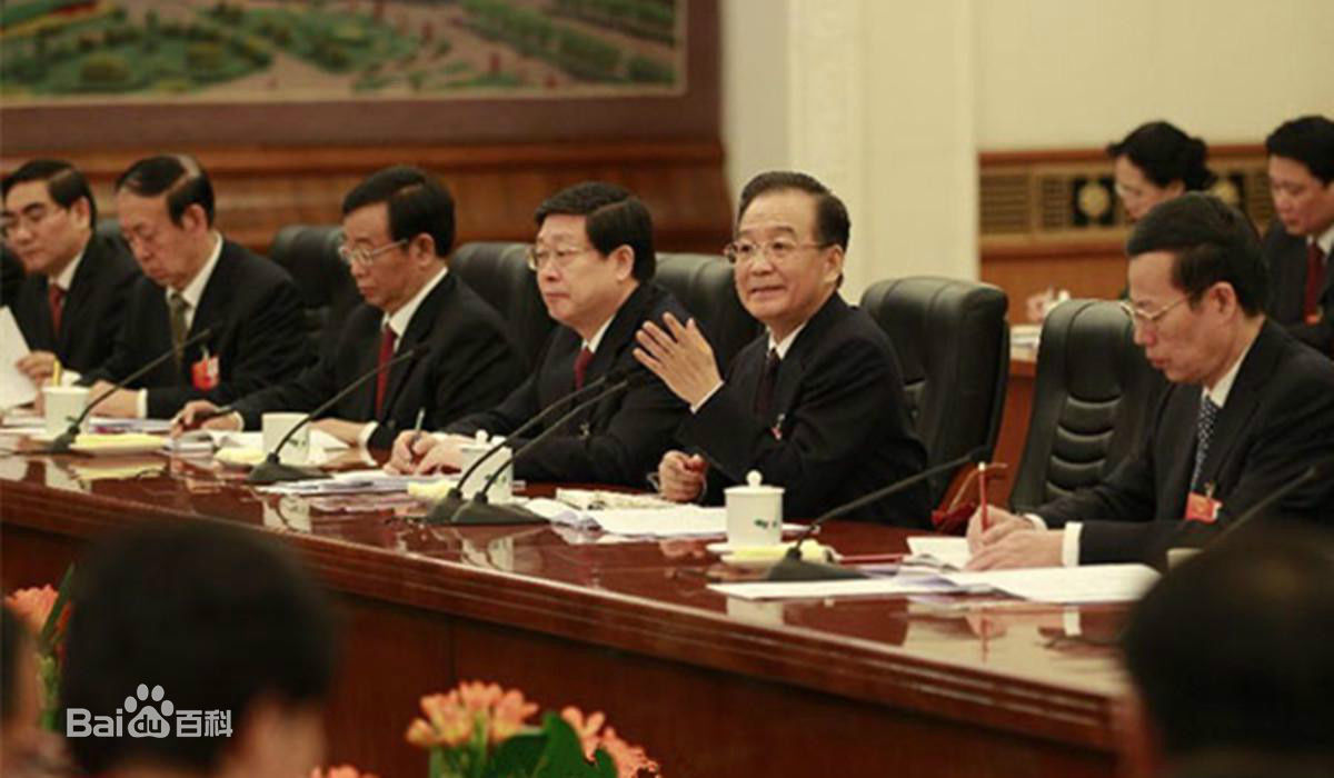 溫家寶總理參加天津代表團會議