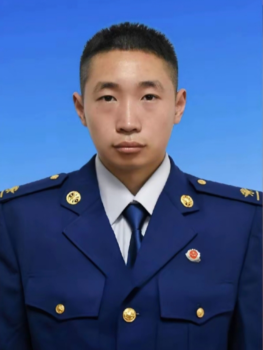 袁志方(福建省廈門市思明區廈禾消防救援站原戰鬥員,四級消防士) 袁志方(福建省廈門市思明區廈禾消防救援站原戰鬥員,四級消防士)