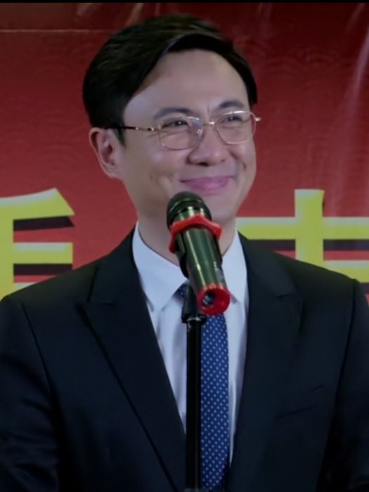 沈默(《一念天堂》中的男主角,由沈騰飾演) 沈默(《一念天堂》中的男主角,由沈騰飾演)