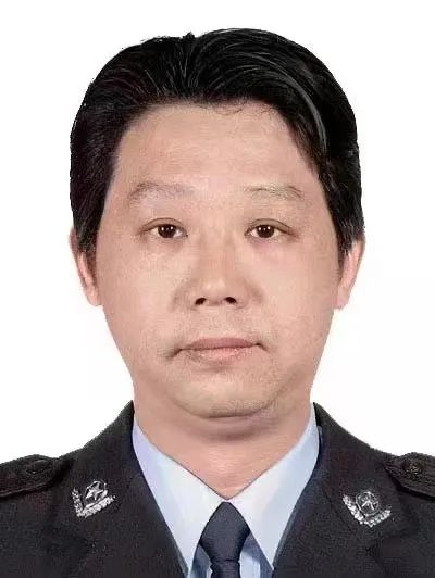 方毅(湖北省武漢市漢陽區公安分局江漢二橋街派出所原民警) 方毅(湖北省武漢市漢陽區公安分局江漢二橋街派出所原民警)