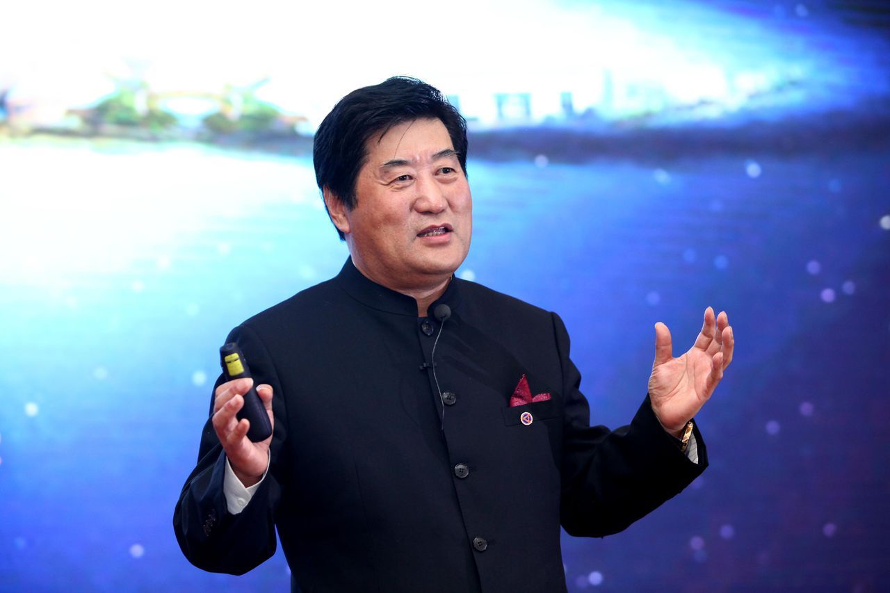 鐘玉(康得新集團前董事長) 鐘玉(康得新集團前董事長)