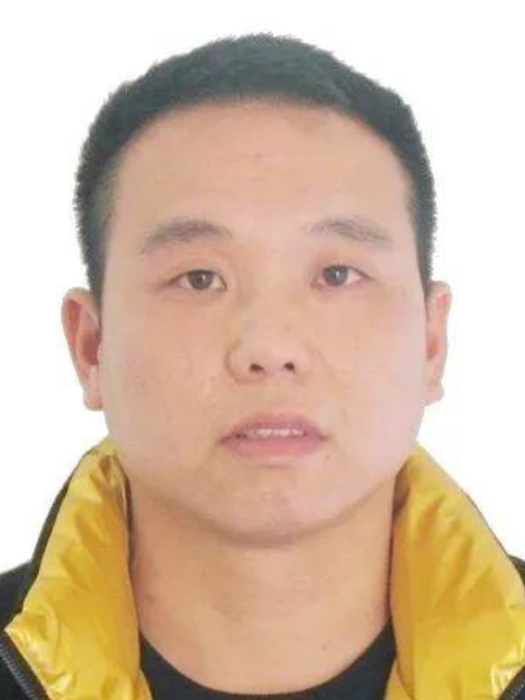 尹恆(涉黑涉惡在逃人員) 尹恆(涉黑涉惡在逃人員)