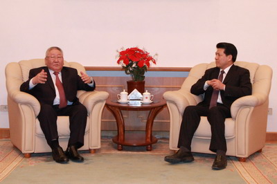 李輝與鮑里索夫總統會談