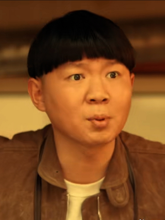 陳立榮(喜劇電影《依蘭愛情故事》中的角色) 陳立榮(喜劇電影《依蘭愛情故事》中的角色)