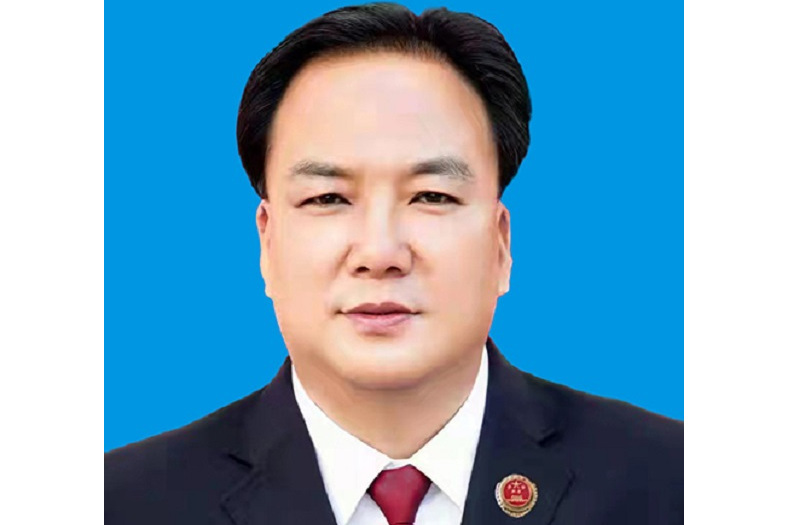 張旭東(陝西省榆林市人民檢察院原黨組成員、三級高級檢察官) 張旭東(陝西省榆林市人民檢察院原黨組成員、三級高級檢察官)